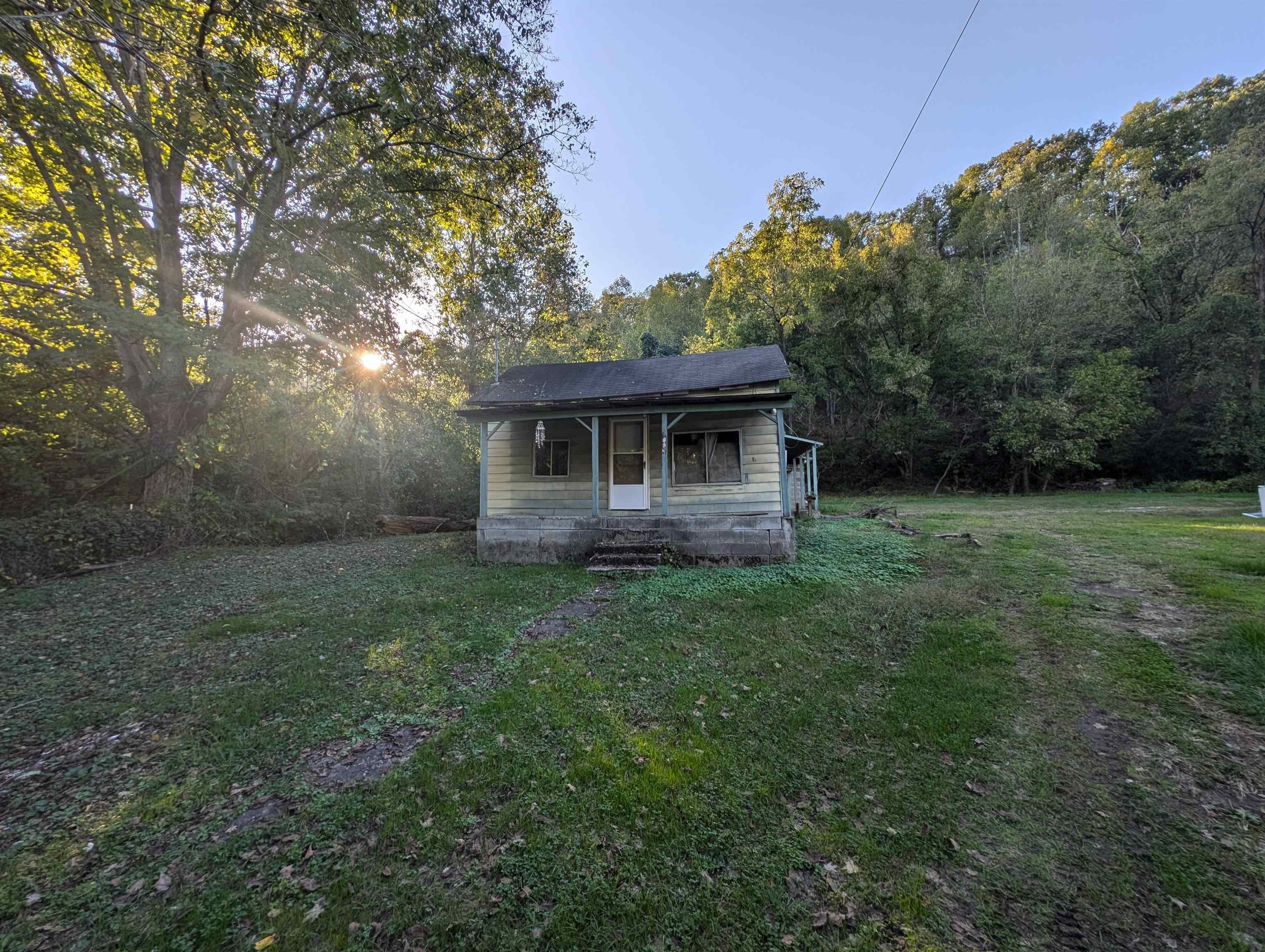 933 Walkers Branch Road Huntington, WV 25704 - Photo 2 of 7 Gallery Image 2