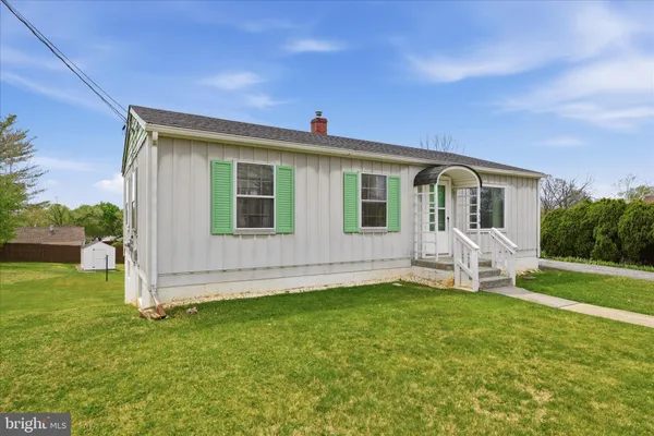 $225,000 | 814 West 15th Street, Front Royal, VA 22630