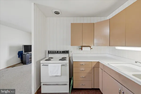 $225,000 | 814 West 15th Street, Front Royal, VA 22630