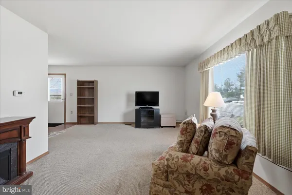 $225,000 | 814 West 15th Street, Front Royal, VA 22630