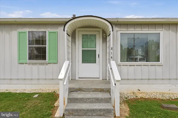 $225,000 | 814 West 15th Street, Front Royal, VA 22630