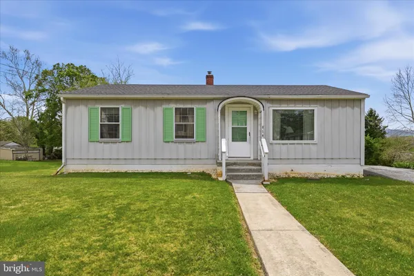 $225,000 | 814 West 15th Street, Front Royal, VA 22630