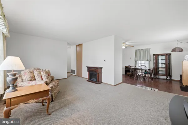 $225,000 | 814 West 15th Street, Front Royal, VA 22630