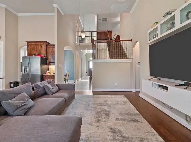 $3,900 | 800 Gray Hawk Lane, Euless, TX 76039