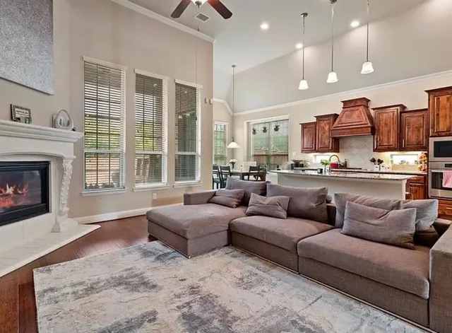 $3,900 | 800 Gray Hawk Lane, Euless, TX 76039