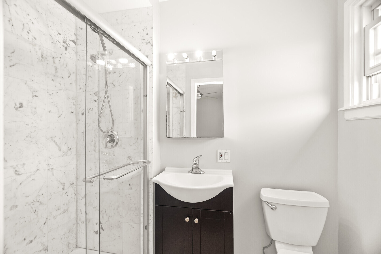 1819 West Touhy Avenue, Unit 6 Chicago, IL 60626 - Photo 16 of 23