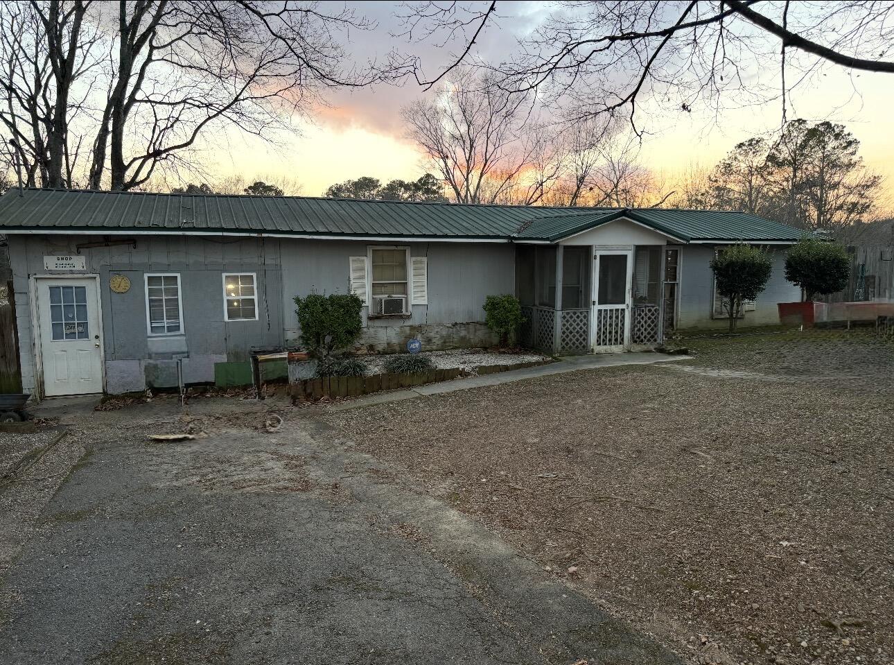 2240 New Street Cleveland, TN 37323 - Photo 1 of 13 IMG_4537