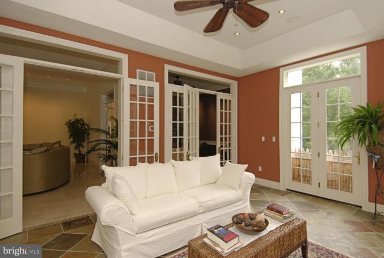 2027 Hunter Mill Road Vienna, VA 22181 - Photo 16 of 30 Solarium