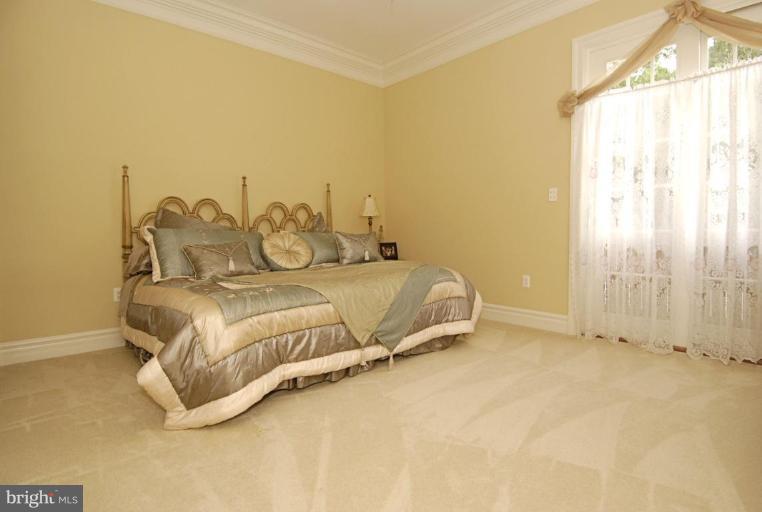 2027 Hunter Mill Road Vienna, VA 22181 - Photo 26 of 30 Bedroom #3