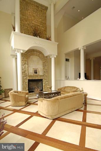 2027 Hunter Mill Road Vienna, VA 22181 - Photo 9 of 30 Family Room #2