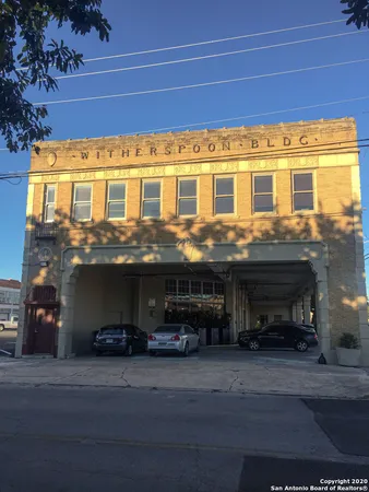 $1,140 | 601 North Alamo Street, Unit 203, San Antonio, TX 78215
