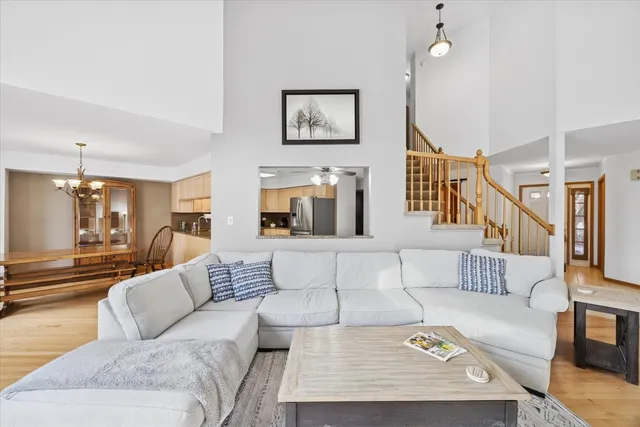 $469,000 | 8539 Thistlewood Court, Darien, IL 60561