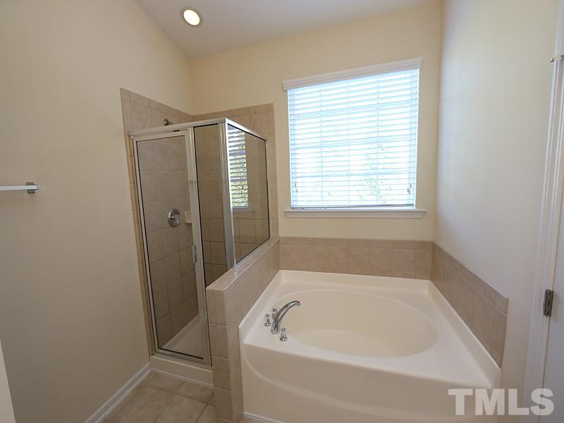 5910 Chivalry Court Raleigh, NC 27612 - Photo 14 of 25 Gallery Image 14