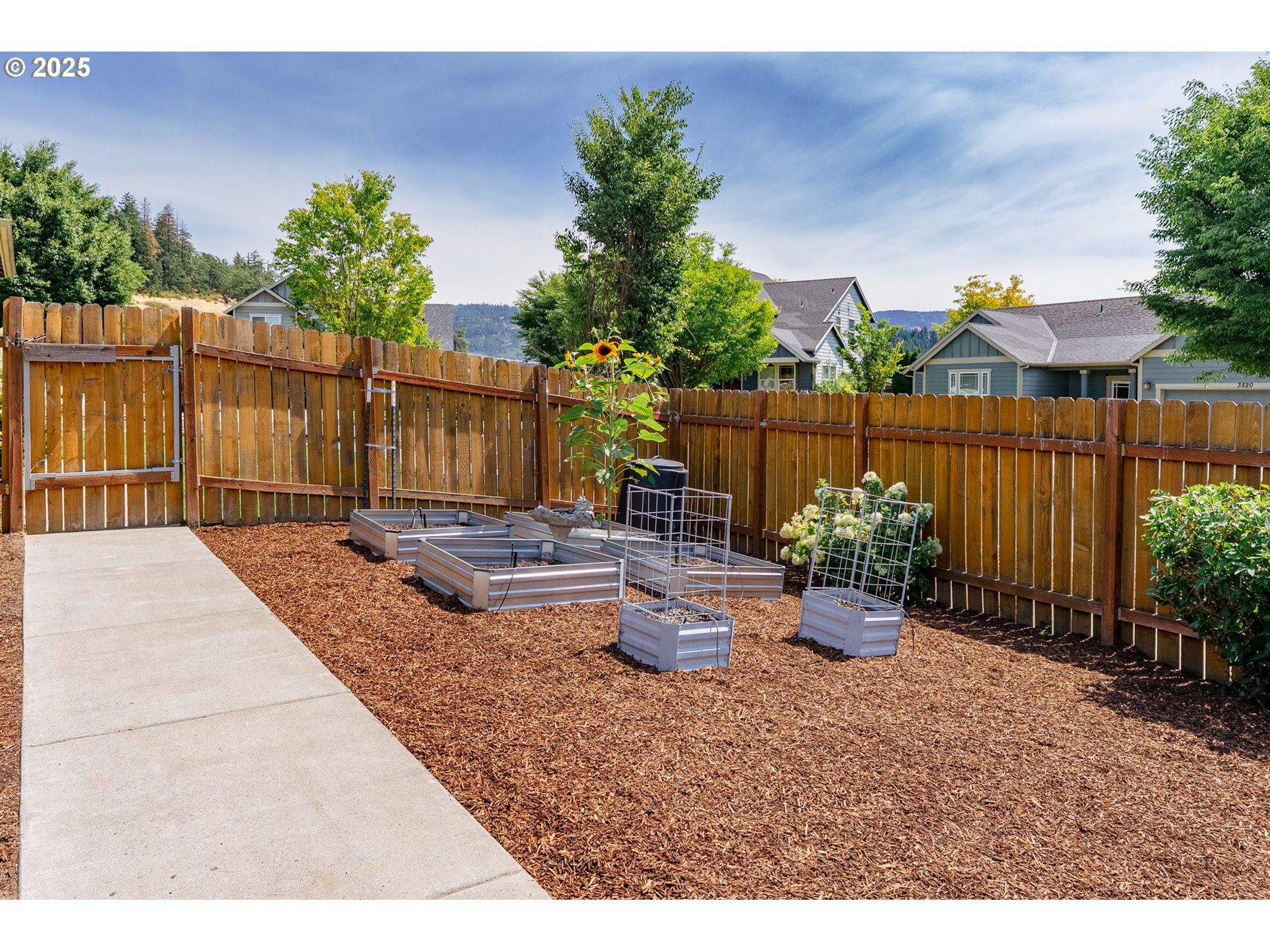 3529 Jones Loop Hood River, OR 97031 - Photo 31 of 39 a view of a backyard with sitting area