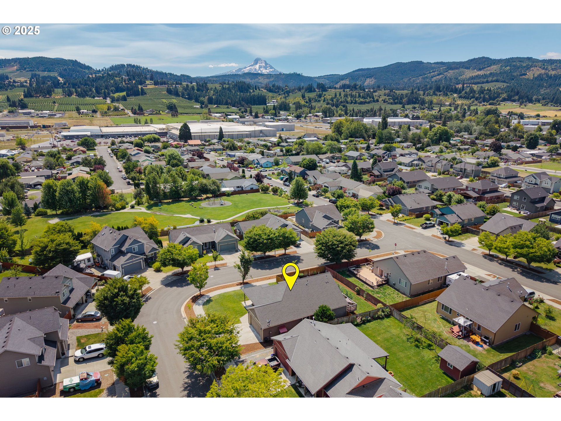 3529 Jones Loop Hood River, OR 97031 - Photo 35 of 39 an aerial view of a city with lots of residential buildings