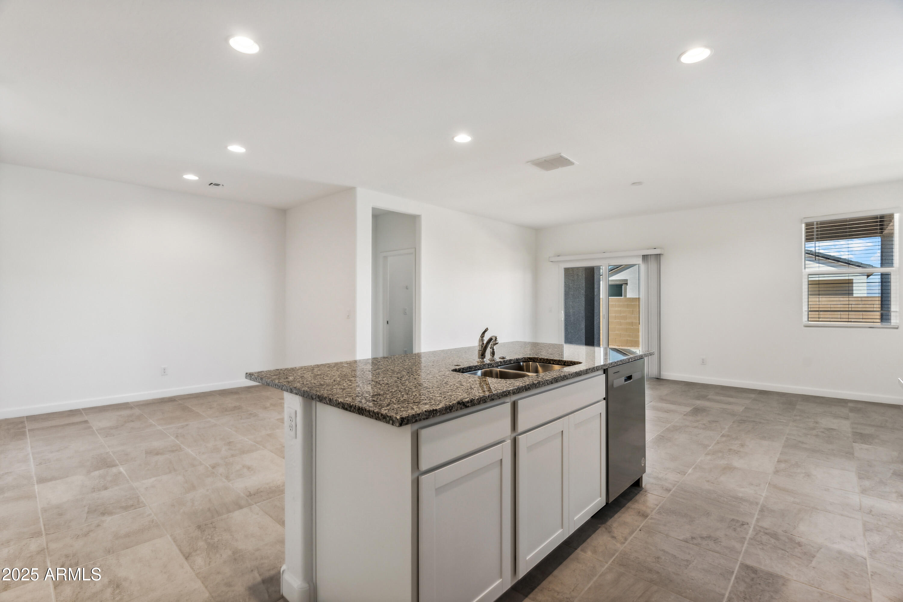 40030 West Agave Road Maricopa, AZ 85138 - Photo 5 of 18 Dove kitchen island