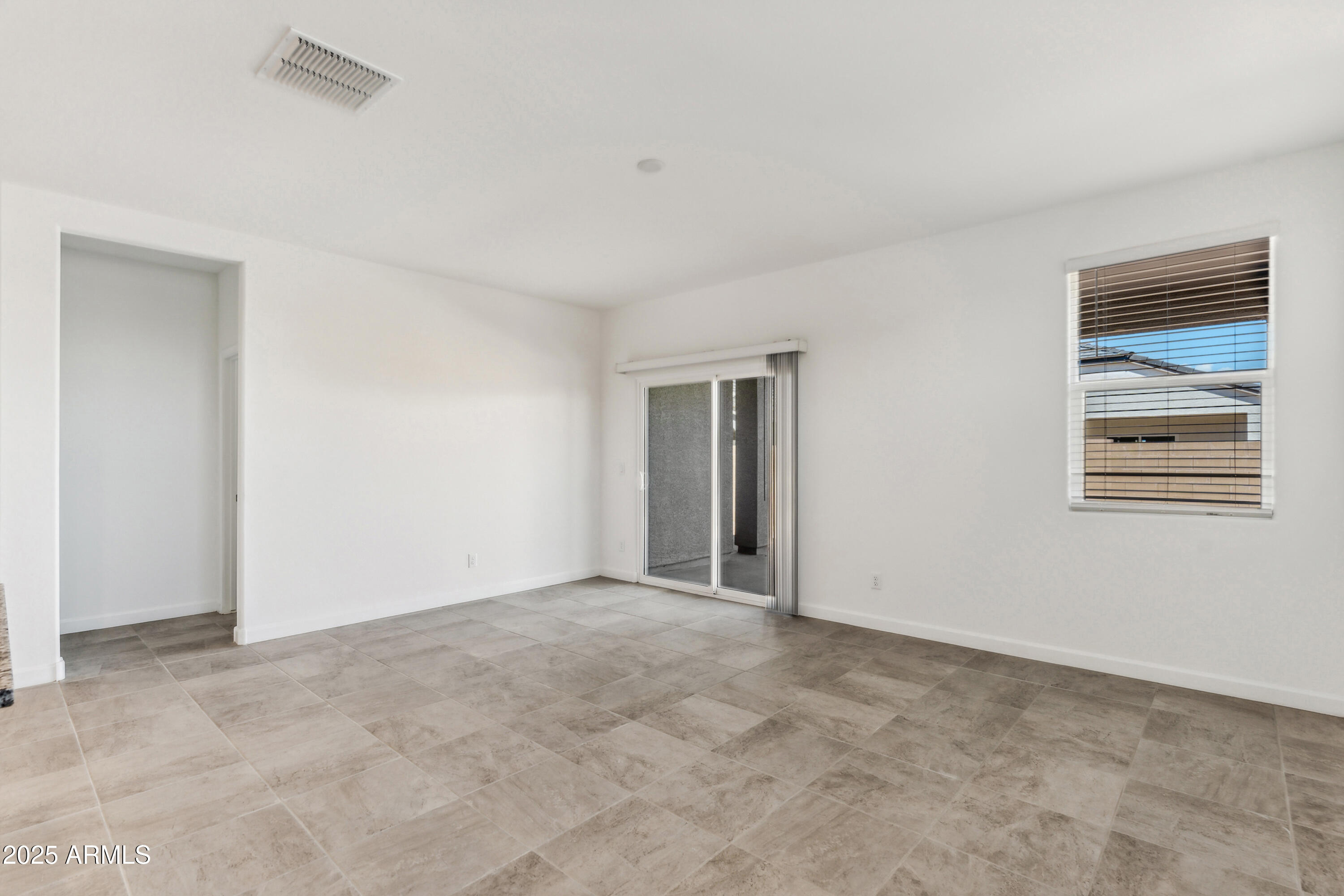 40030 West Agave Road Maricopa, AZ 85138 - Photo 7 of 18 Dove great room (2)
