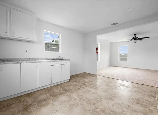 $975 | 1105 Esperanza Street, Unit B, Sinton, TX 78387