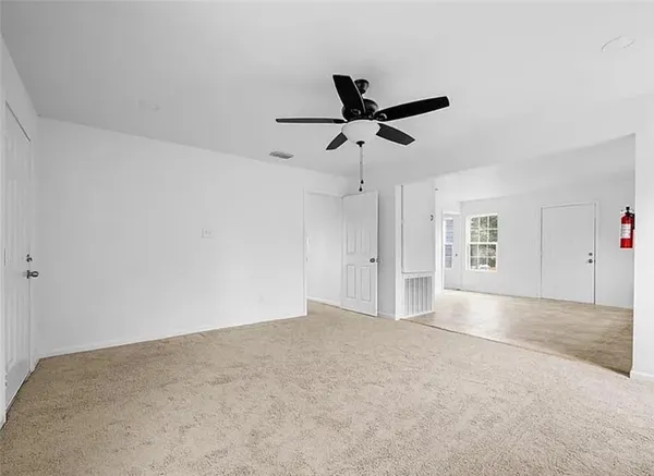 $950 | 1105 Esperanza Street, Unit B, Sinton, TX 78387