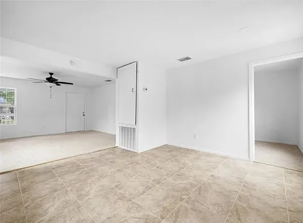 $950 | 1105 Esperanza Street, Unit B, Sinton, TX 78387