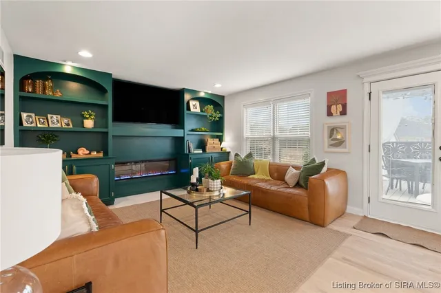 $459,900 | 12027 Eagle Knoll Drive, Sellersburg, IN 47172