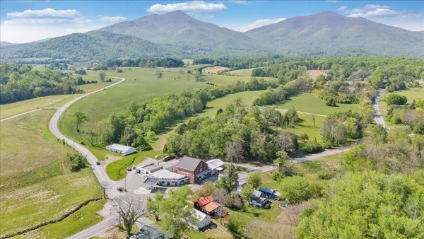 $225,500 | 5297 Peaks Road, Bedford, VA 24523