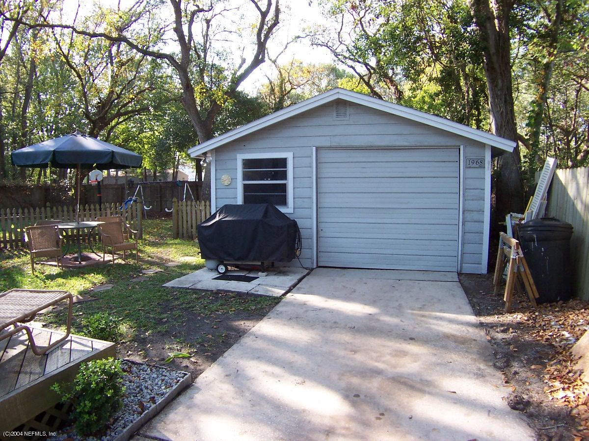 3656 Cascade Road Jacksonville, FL 32207 - Photo 2 of 9 Detached 1 Car Garage