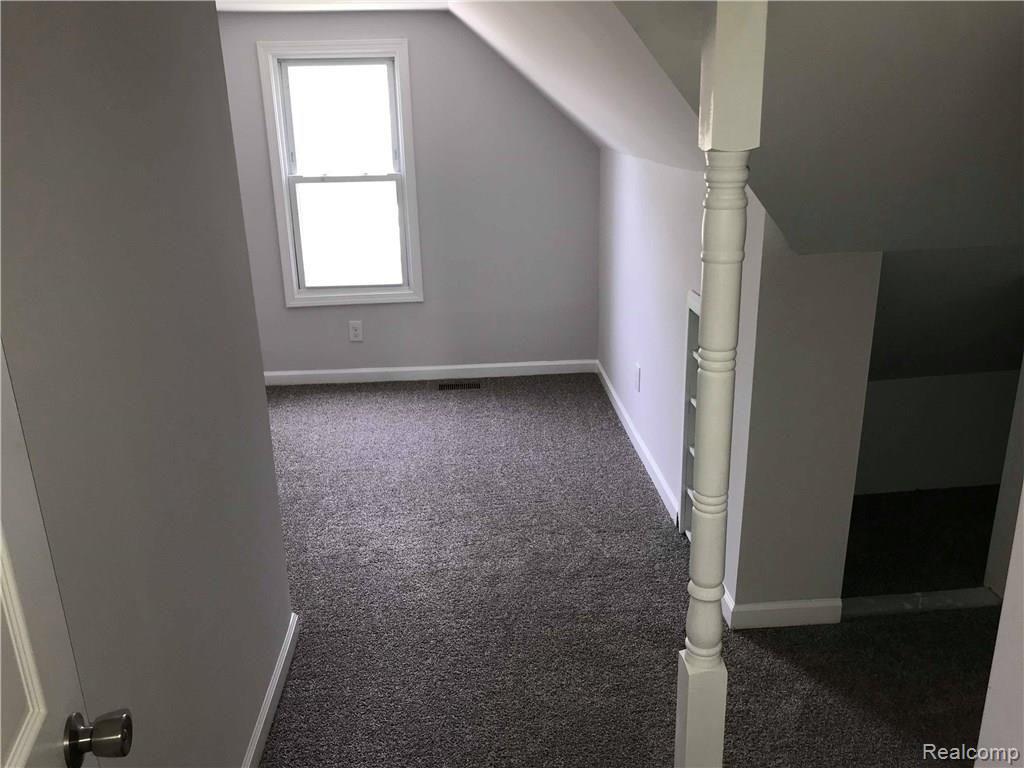 4208 Kendall Road Warren, MI 48091 - Photo 30 of 36 38156666_10156213835136253_7149798844669100032_n.jpg