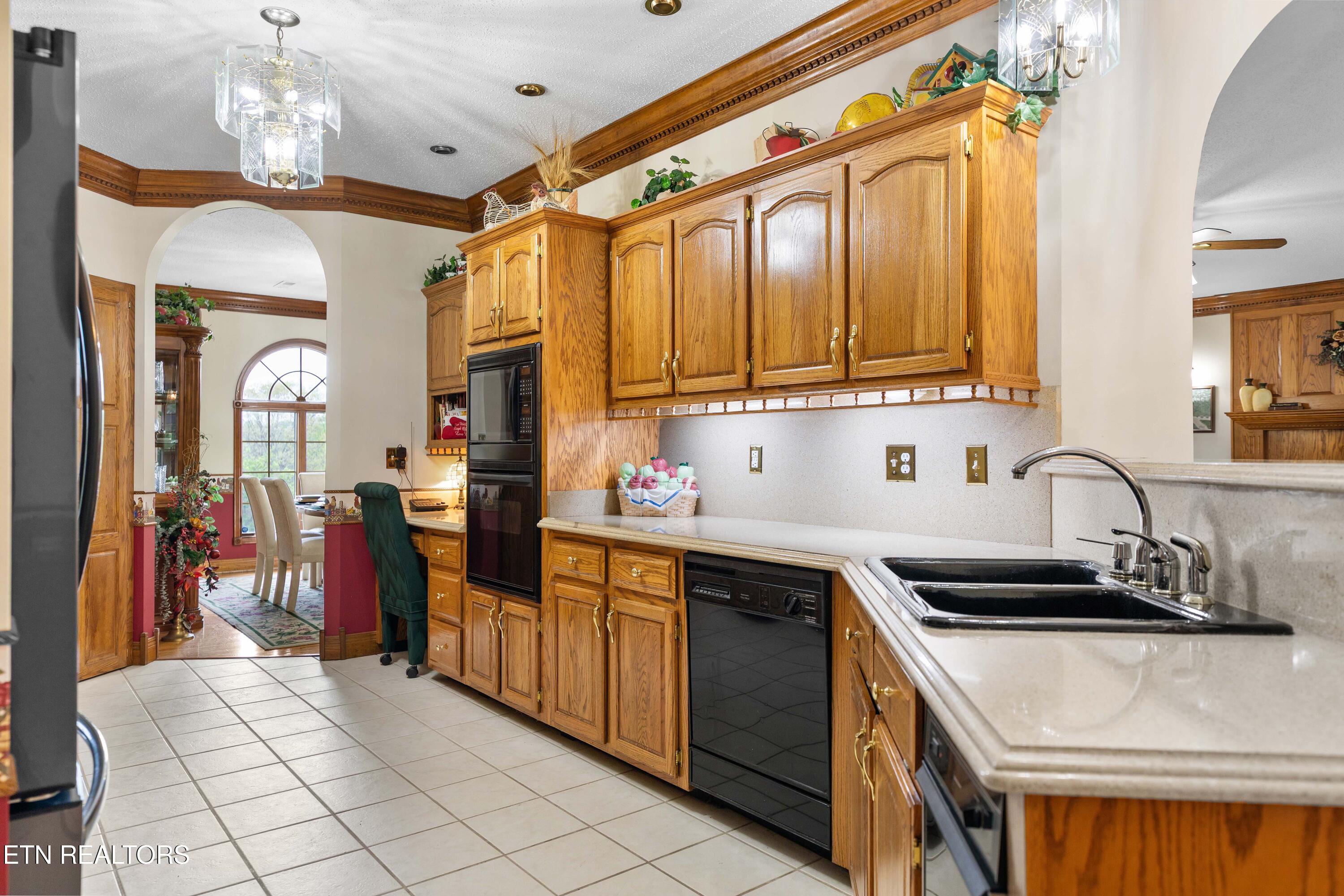 300 Lowe Road Huntsville, TN 37756 - Photo 16 of 60 030A1873