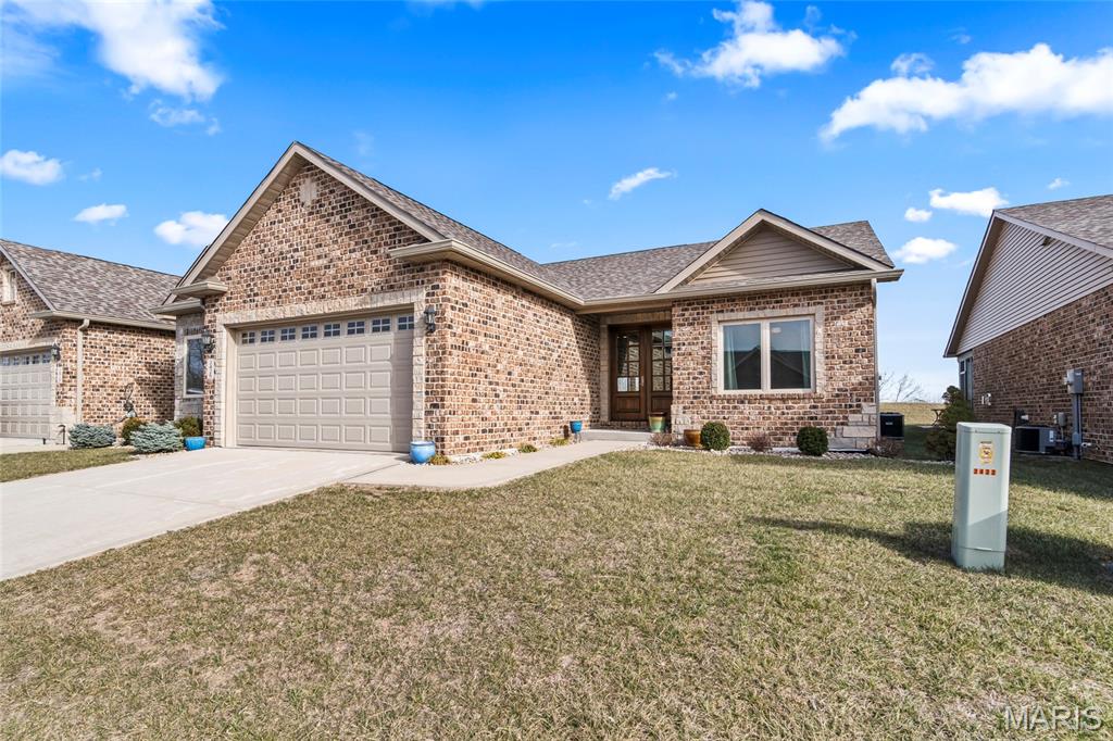 2426 Sunset Ridge Drive Columbia, IL 62236 - Photo 2 of 52