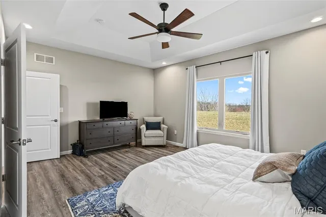 $499,900 | 2426 Sunset Ridge Drive, Columbia, IL 62236