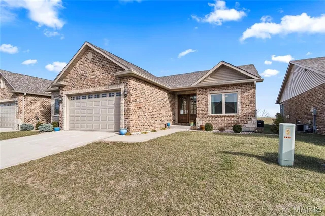 $499,900 | 2426 Sunset Ridge Drive, Columbia, IL 62236