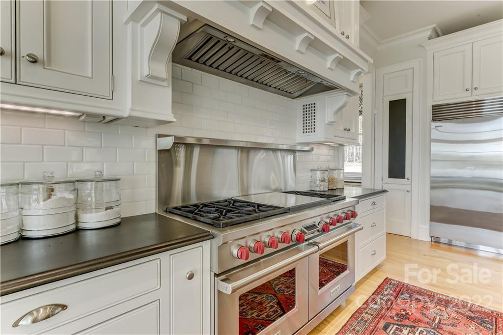 2178 Sandlapper Drive York, SC 29745 - Photo 17 of 48