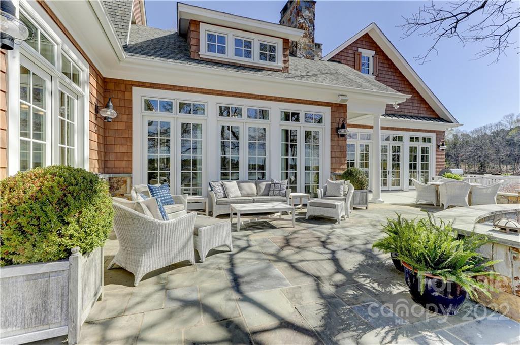 2178 Sandlapper Drive York, SC 29745 - Photo 40 of 48