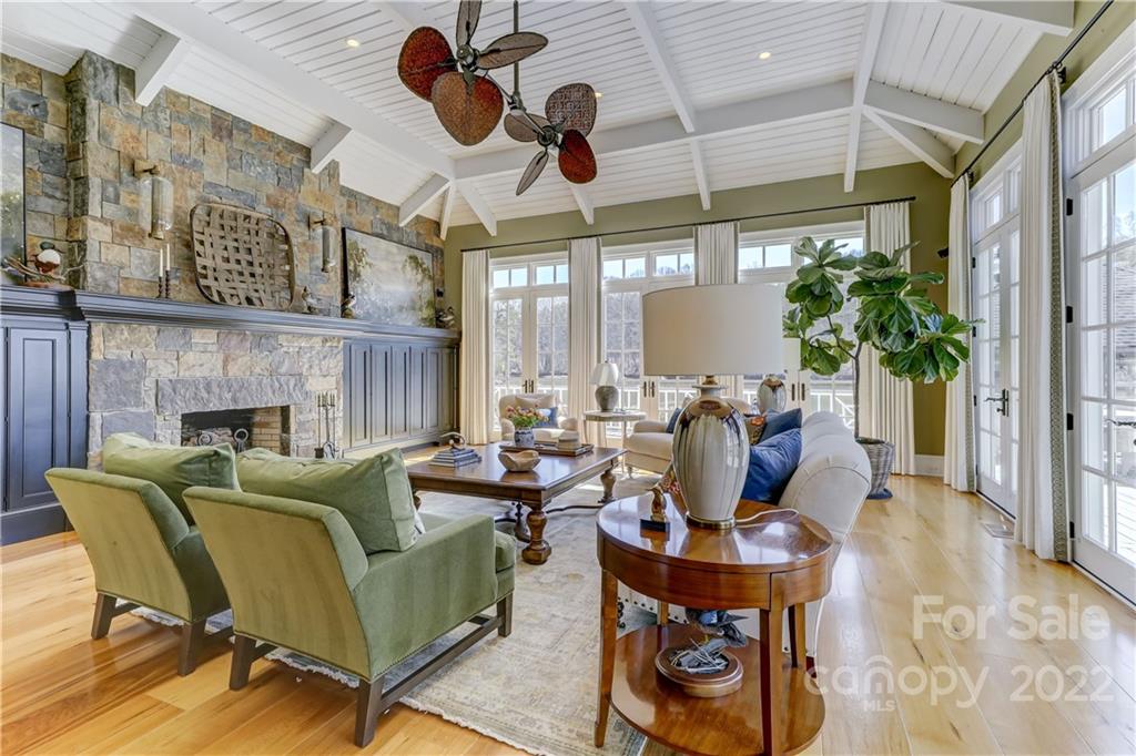 2178 Sandlapper Drive York, SC 29745 - Photo 9 of 48