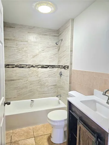 $689,000 | 69 Courtland Street, Providence, RI 02909