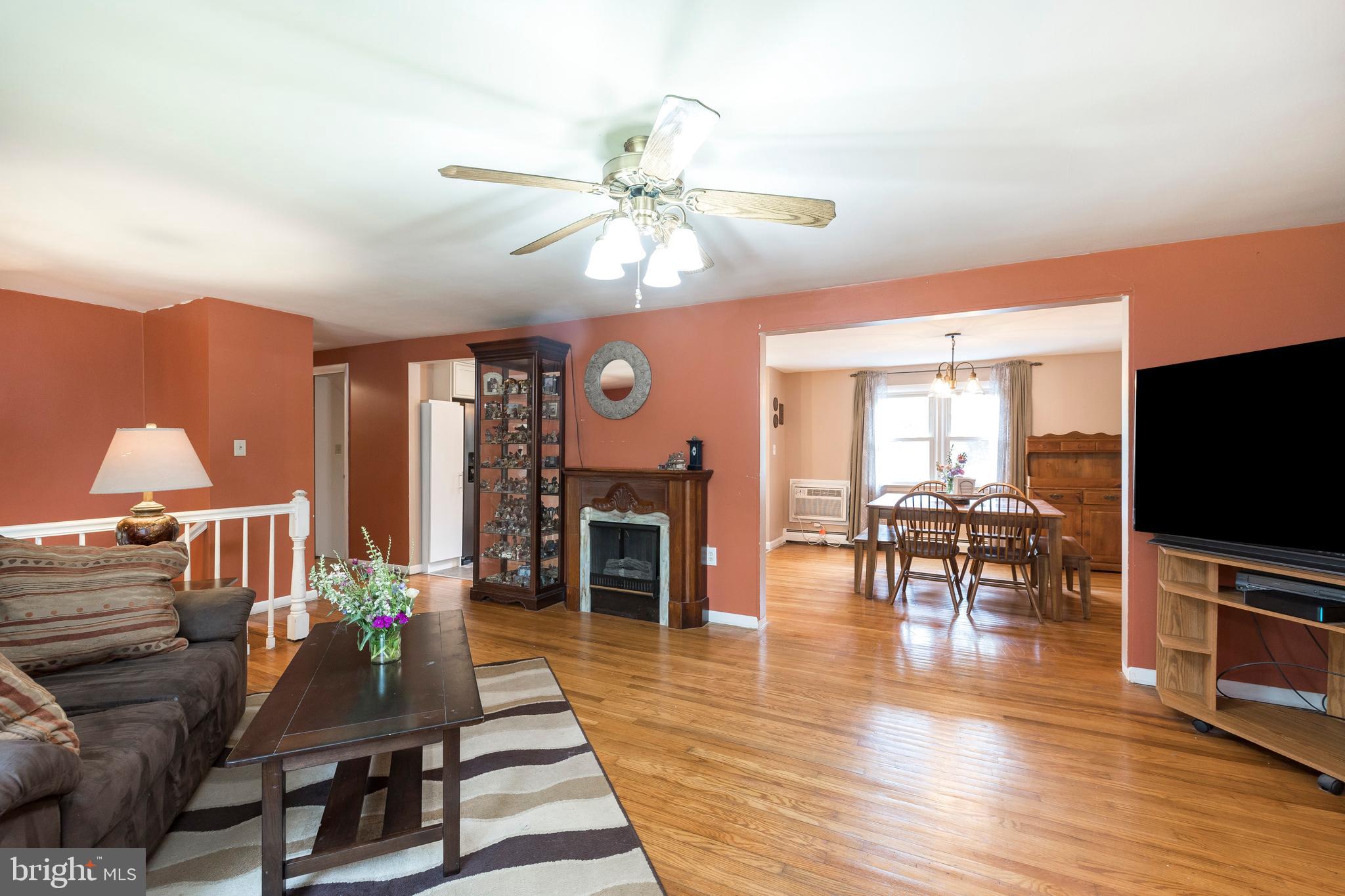 269 Stony Run Road Spring City, PA 19475 - Photo 5 of 30 Living Room view 2