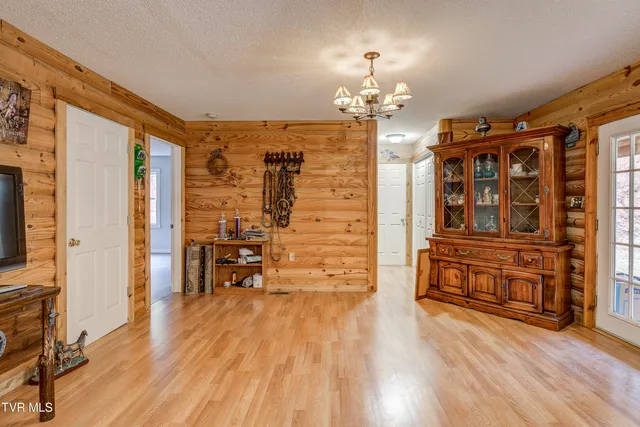 $499,000 | 109 Triangle B Drive, Erwin, TN 37650