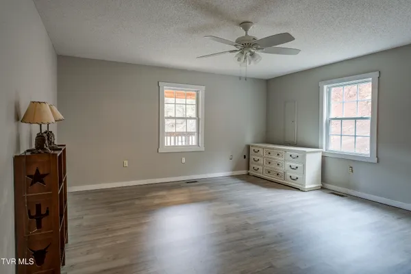 $499,000 | 109 Triangle B Drive, Erwin, TN 37650