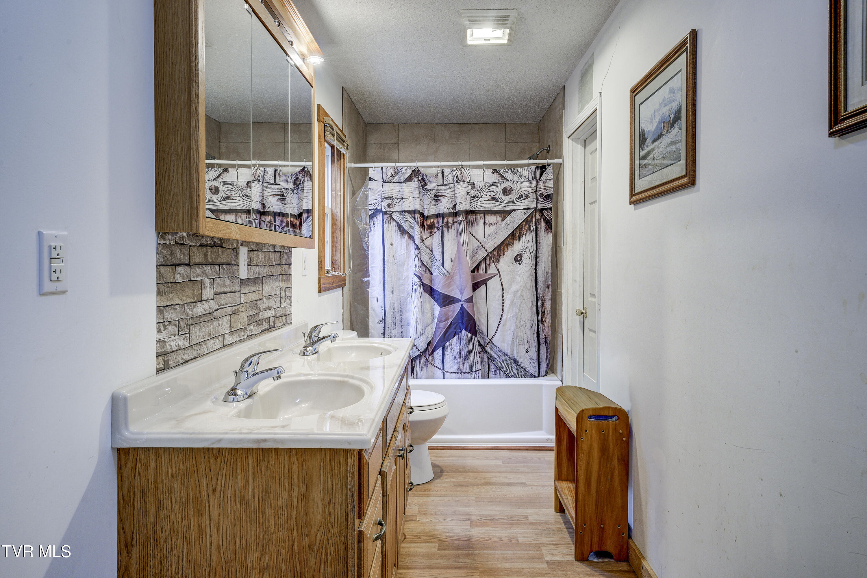 109 Triangle B Drive Erwin, TN 37650 - Photo 16 of 30 Triangle-14