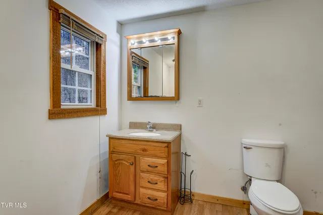 $499,000 | 109 Triangle B Drive, Erwin, TN 37650