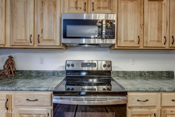 $499,000 | 109 Triangle B Drive, Erwin, TN 37650