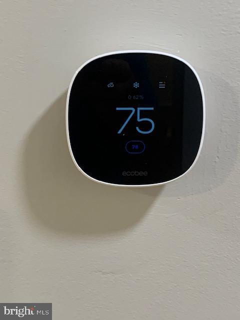 2609 Camelback Lane, Unit 3 Silver Spring, MD 20906 - Photo 37 of 41 Programmable thermostat