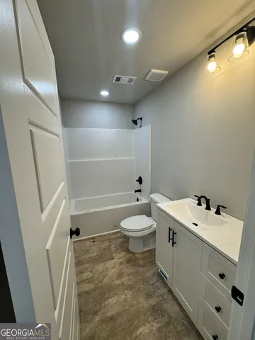 $800,000 | 305 North 4th Street, Warner Robins, GA 31093