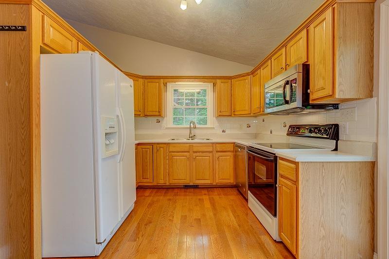 4514 Stonewall Road Northwest Roanoke, VA 24017 - Photo 8 of 25 44