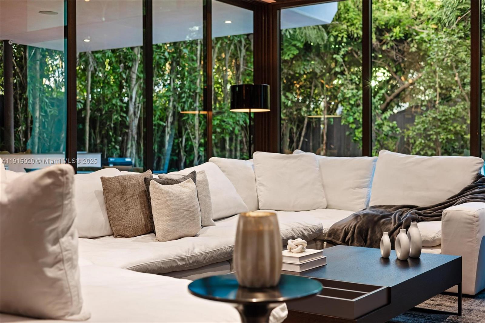 77 Southwest 18th Terrace Miami, FL 33129 - Photo 23 of 90