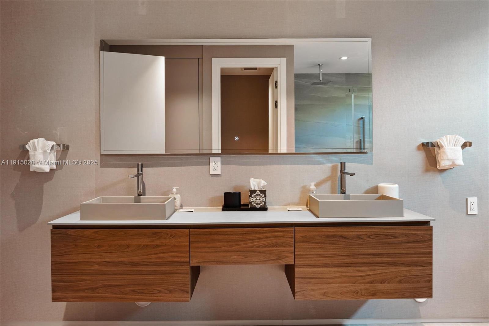 77 Southwest 18th Terrace Miami, FL 33129 - Photo 39 of 90