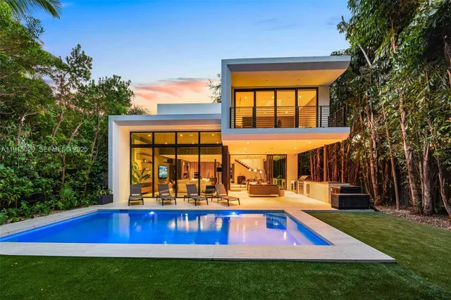 $55,000 | 77 Southwest 18th Terrace, Miami, FL 33129