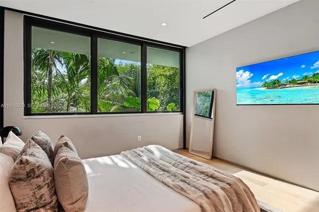 $55,000 | 77 Southwest 18th Terrace, Miami, FL 33129