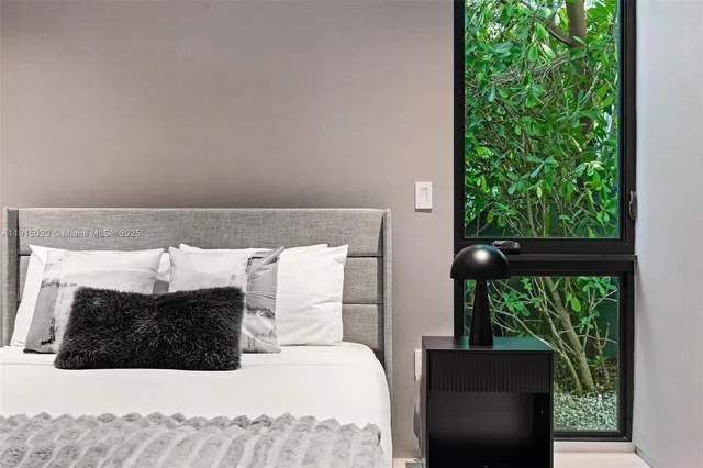 $55,000 | 77 Southwest 18th Terrace, Miami, FL 33129